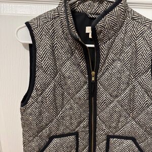 JCrew women’s excursion vest (S)